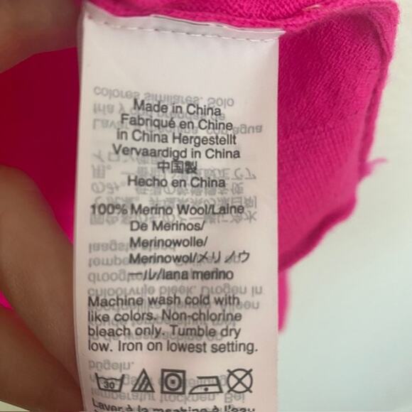 J. Crew Merino Wool Hot Pink Pullover Sweater Long Sleeve Soft Women's Medium - Picture 7 of 8